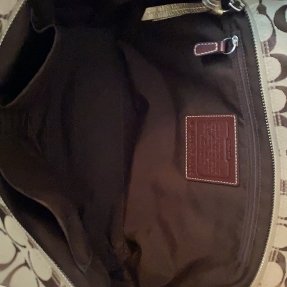 Coach Handbag - Picture 4 of 6